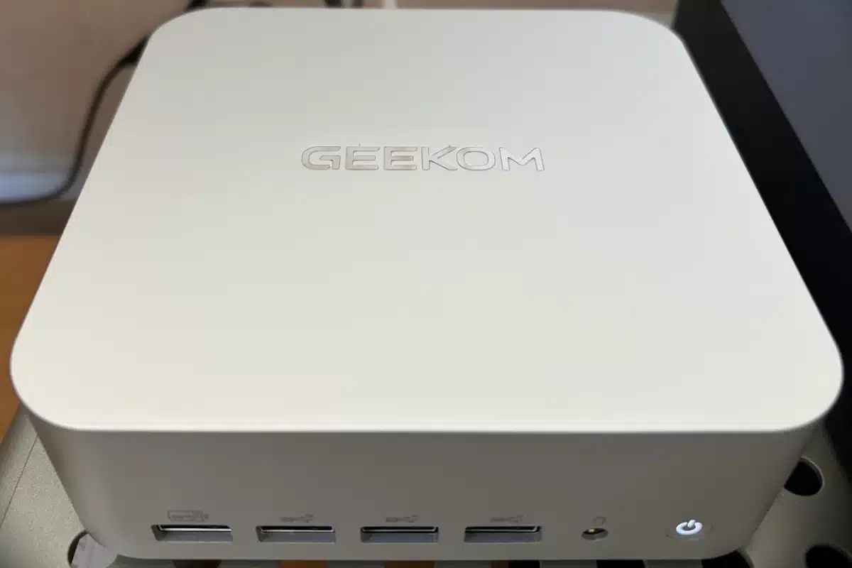 GEEKOM AI Mini PC A9 Max